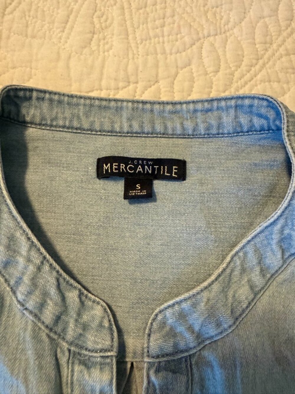 J.Crew Mercantile Chambray Shirt Short Sleeve Button Up Light Blue Size S